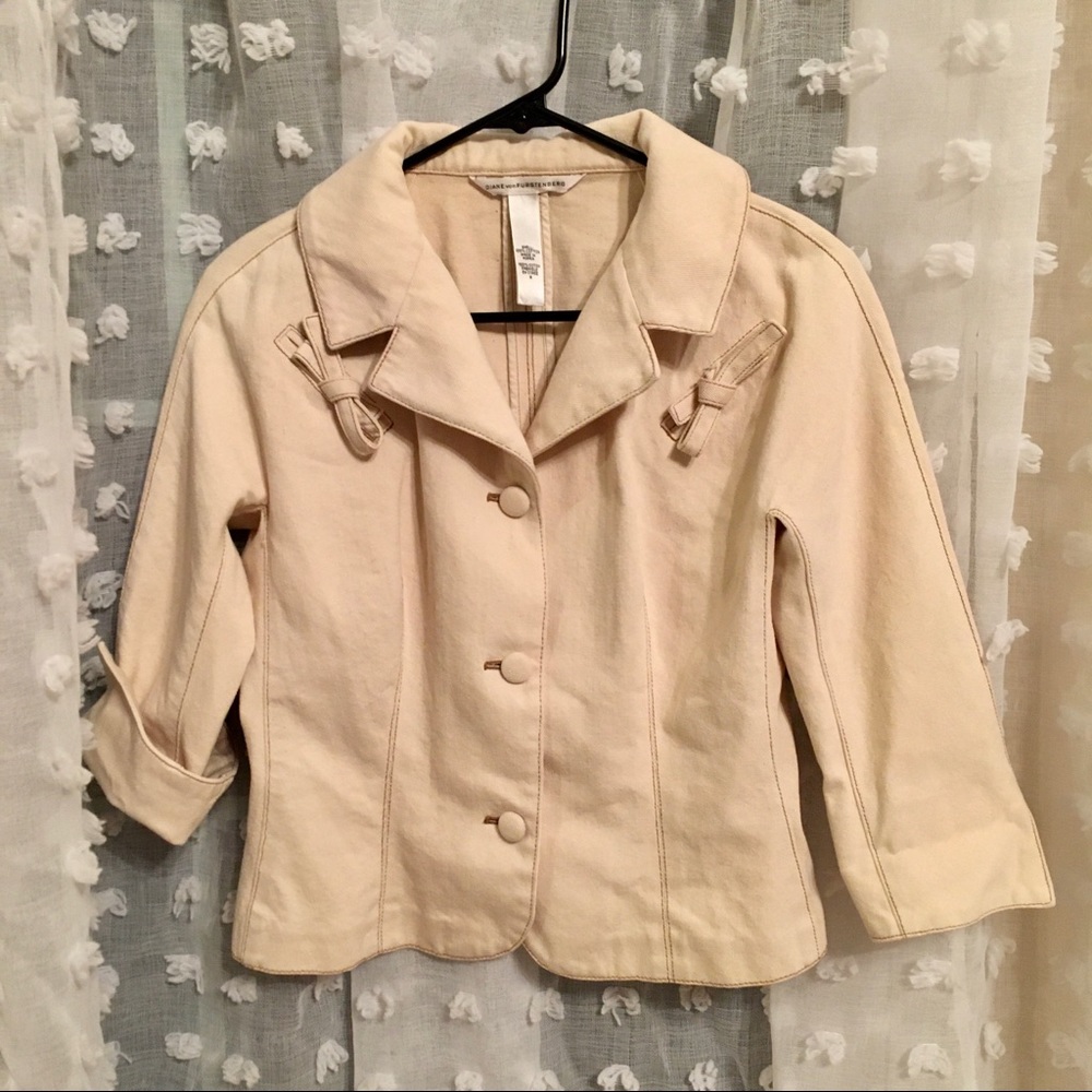 DIANE von FURSTENBERG cream/beige color size 8